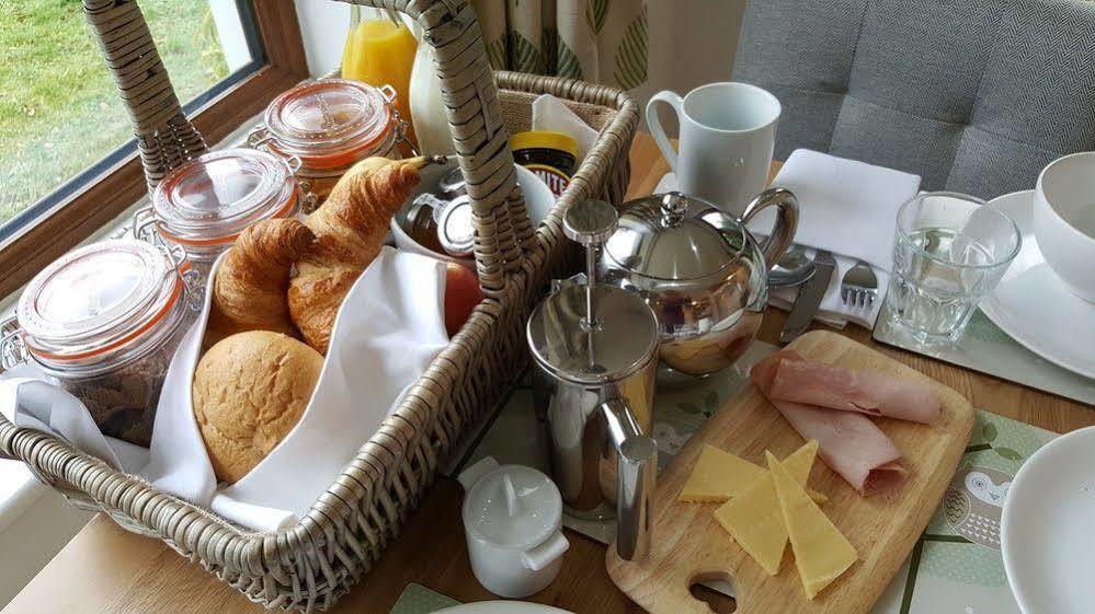 Nant Yr Onnen B&B And Holiday Cottage Tregaron Bagian luar foto